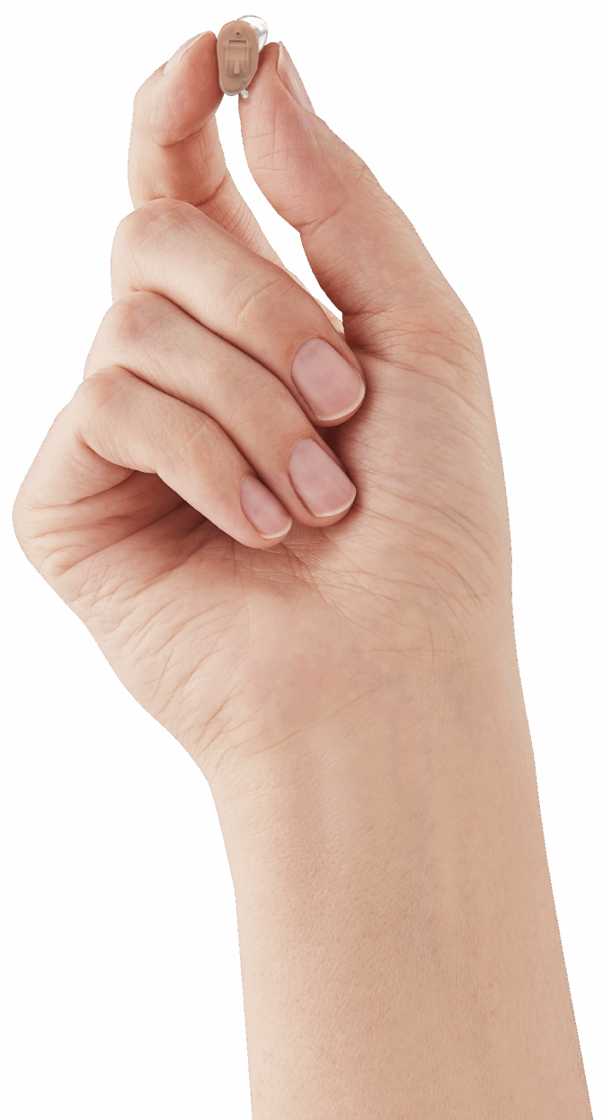 mão-segurando-aparelho-auditivo-pequeno-cor-dourada-formato-discreto